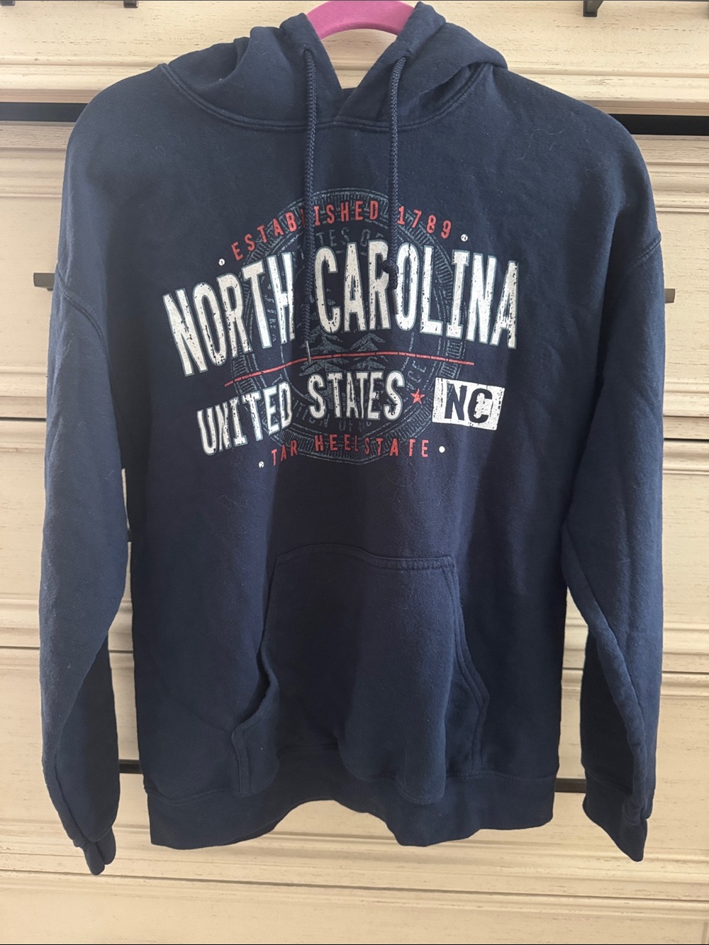 North Carolina Navy Hooded Pullover Sweatshirt EUC!
